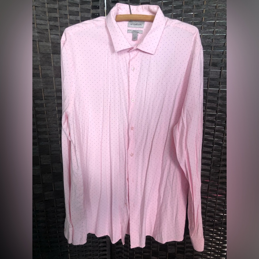 Le Chateau Like New Size ML Pink with Navy Dart Long Sleeve Button Up Shirt